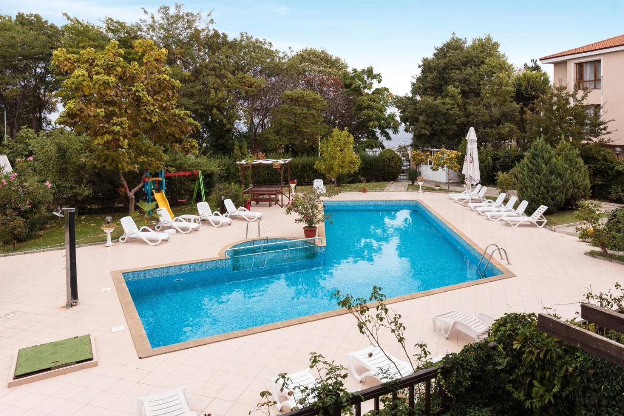 Aparthouse Paradise Bay Apartment Sozopol Exterior photo