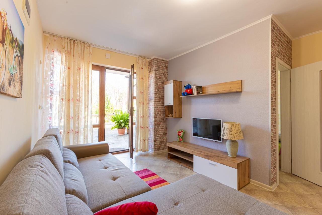 Aparthouse Paradise Bay Apartment Sozopol Exterior photo