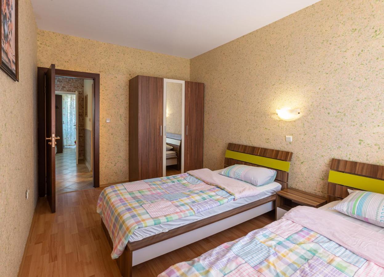 Aparthouse Paradise Bay Apartment Sozopol Exterior photo