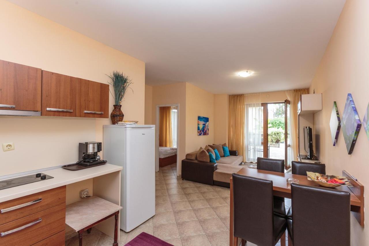 Aparthouse Paradise Bay Apartment Sozopol Exterior photo