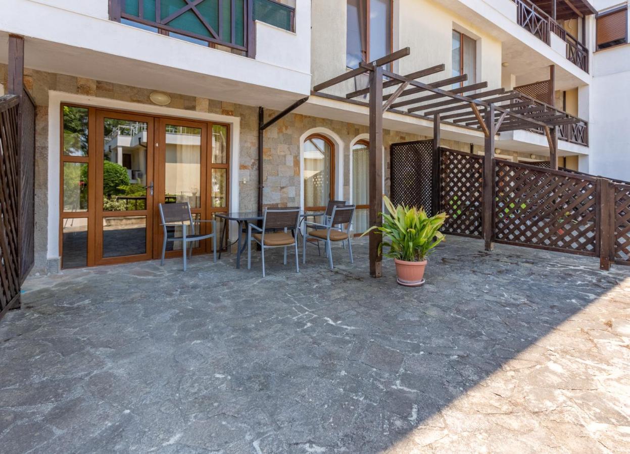 Aparthouse Paradise Bay Apartment Sozopol Exterior photo