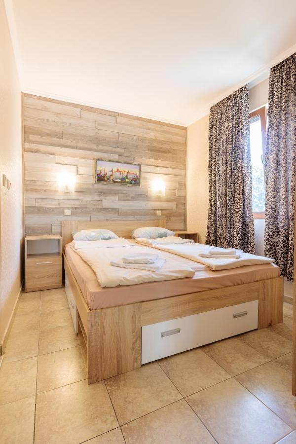 Aparthouse Paradise Bay Apartment Sozopol Exterior photo