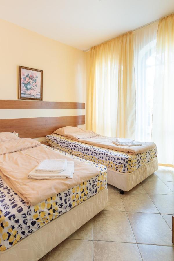 Aparthouse Paradise Bay Apartment Sozopol Exterior photo